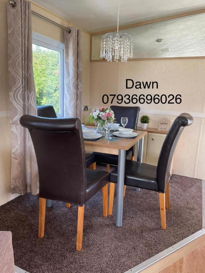 Remarkable 2-Bed Villa Caravan In Driffield Skipsea Dış mekan fotoğraf